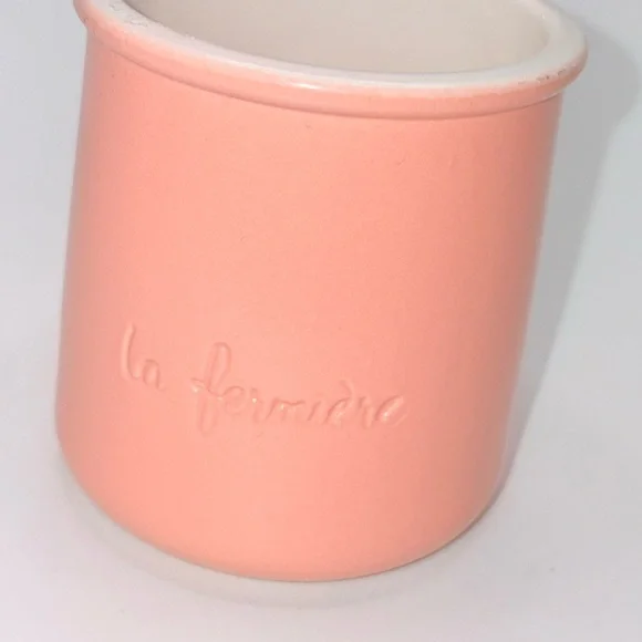 La Fermière Pink Pot | Terracotta Collectible Jar - Picture 2 of 5
